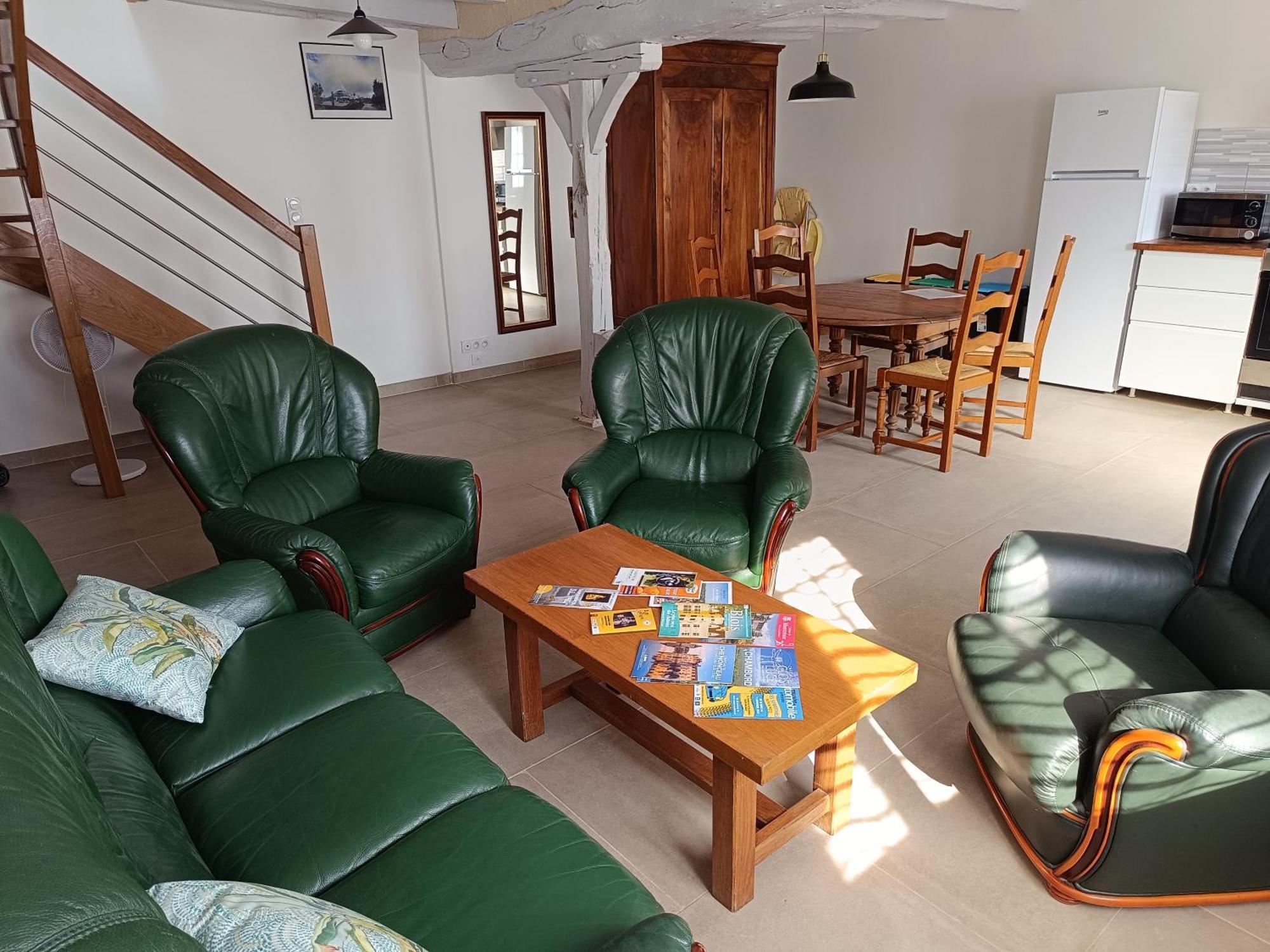 Gite De La Grand Maison Les Chenes Seigy Екстериор снимка