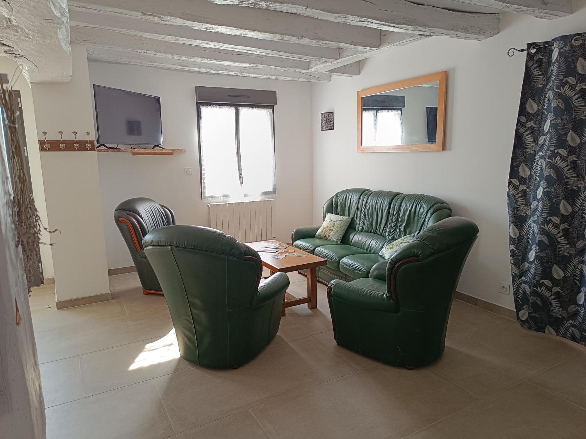 Gite De La Grand Maison Les Chenes Seigy Екстериор снимка
